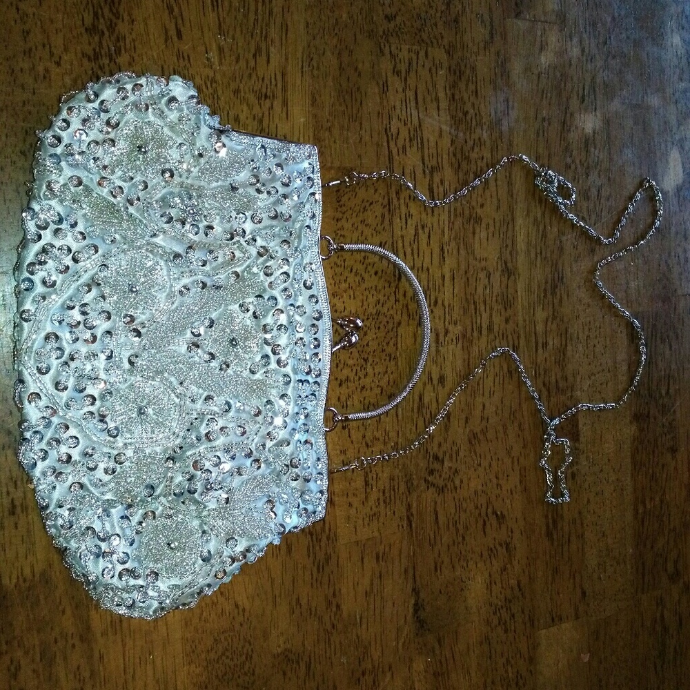 Women's beaded purse